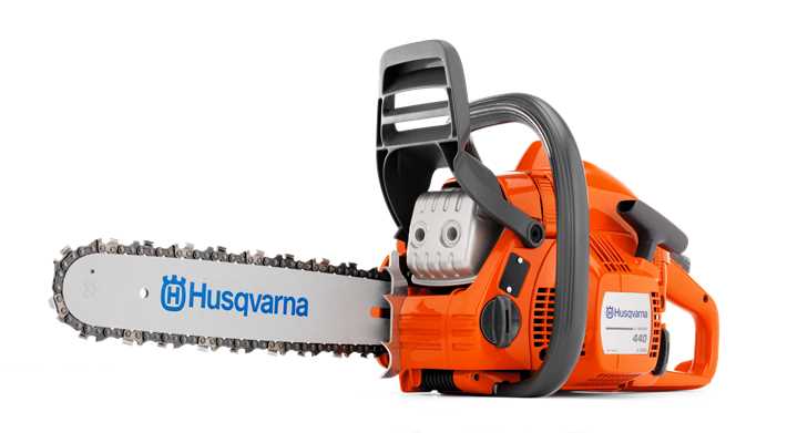 Husqvarna 562XP 18 Chainsaw Professional w/ 6-Pack Oil & Extra Chain
